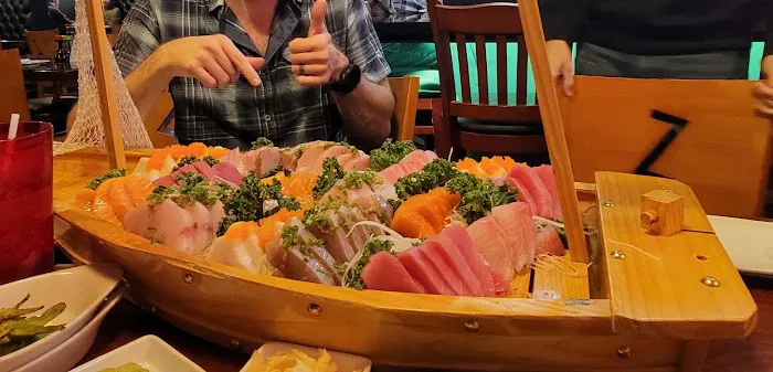 YANAGI SUSHI Picture 9