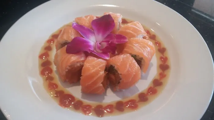 YANAGI SUSHI Picture 8