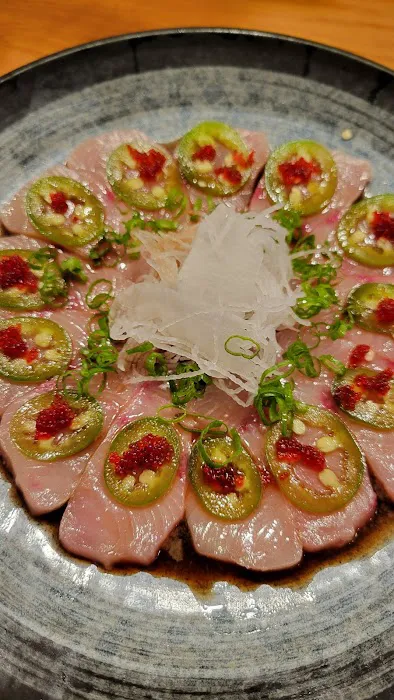 Four Seasons Sushi Bar & Grill Picture 10