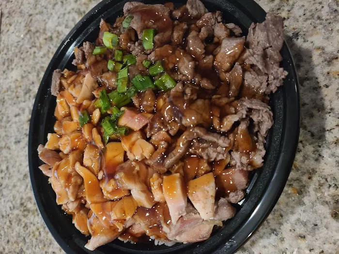 Osaka Grill Teriyaki & Roll Picture 1