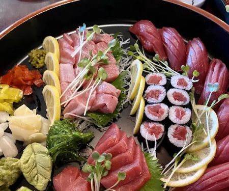 Hon Machi Sushi & Cocktails