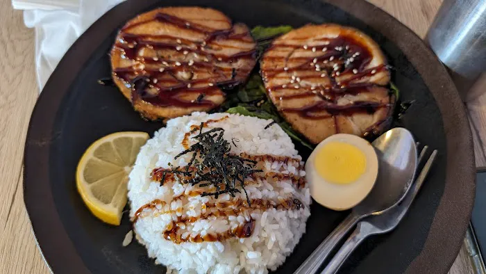 Azusa Ramen & Sushi Picture 10