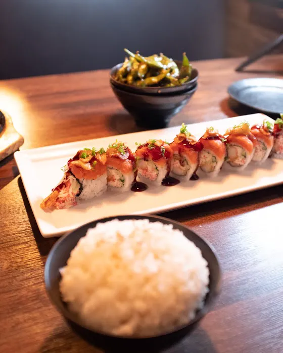 Zu Izakaya Asian Kitchen Bar (Tempe) Picture 9