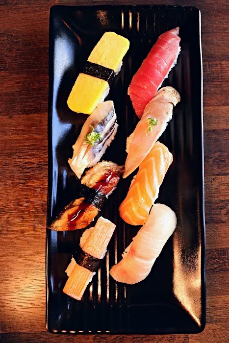 Zu Izakaya Asian Kitchen Bar (Tempe) Picture 8