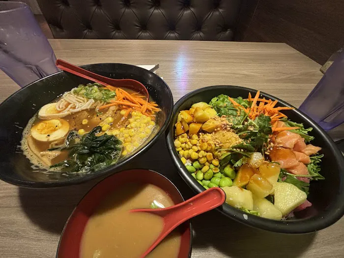 Poke & Ramen Picture 7