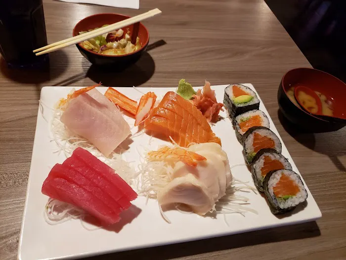 Poke & Ramen Picture 6