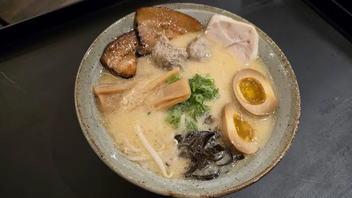 Shio Ramen & Crudo Picture 5