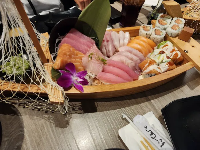 Sushi Rock & Grill Picture 4