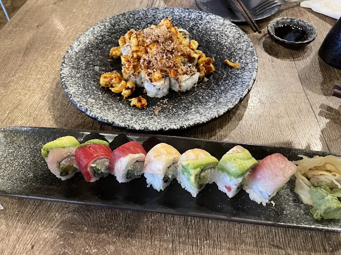 Maguro Sushi and Ramen Picture 4