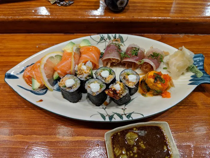 Mikado Sushi Picture 10