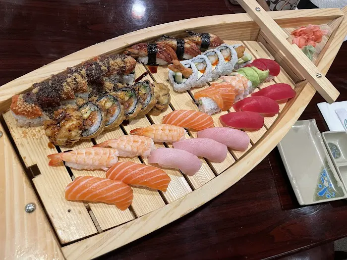 Mido Sushi Picture 8