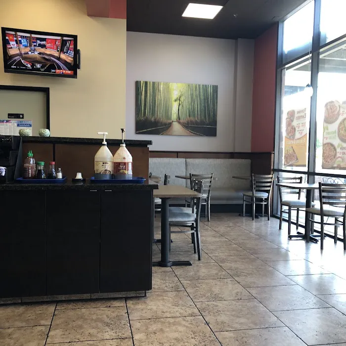 Yogis Grill Picture 5