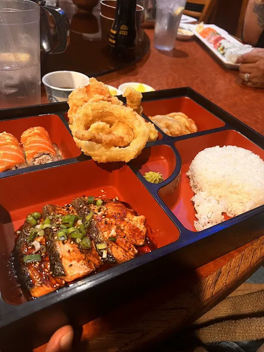 Shu Sushi Ramen & Grill Picture 6