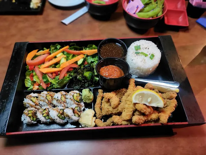 Sushi Creek Picture 10