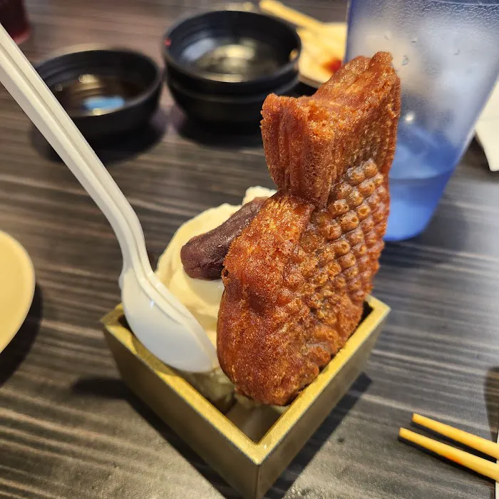 Kura Revolving Sushi Bar Picture 8