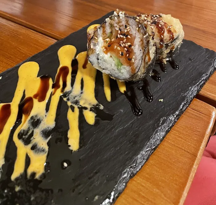 MOTOMOTO Sushi & Izakaya Picture 1