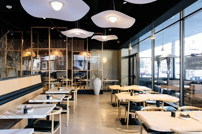 Harumi Sushi Bar Picture 1