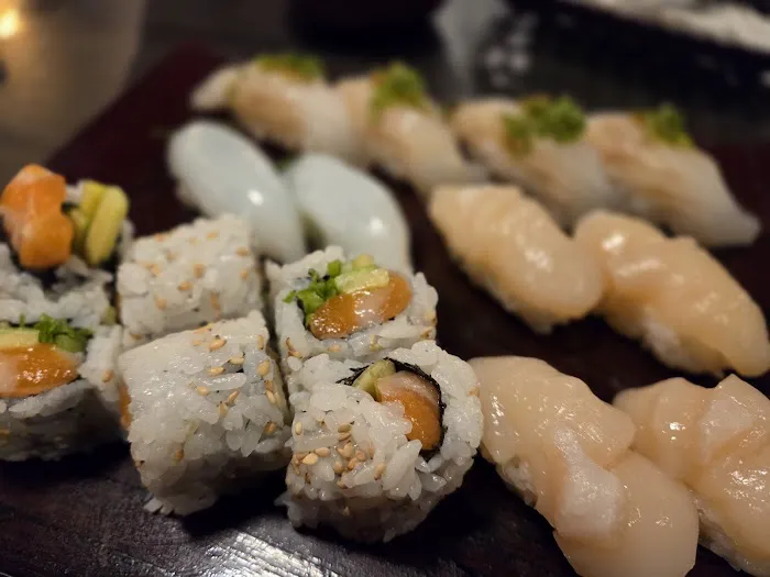 Hiro Sushi Picture 8