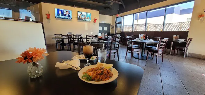 Khao Thai and Sushi at Scottsdale Picture 8
