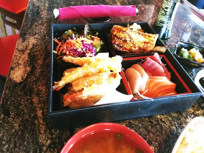 RA Sushi Bar Restaurant Picture 10