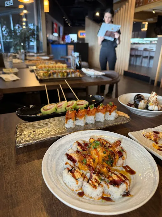 Zu Izakaya Sushi Bar Picture 3