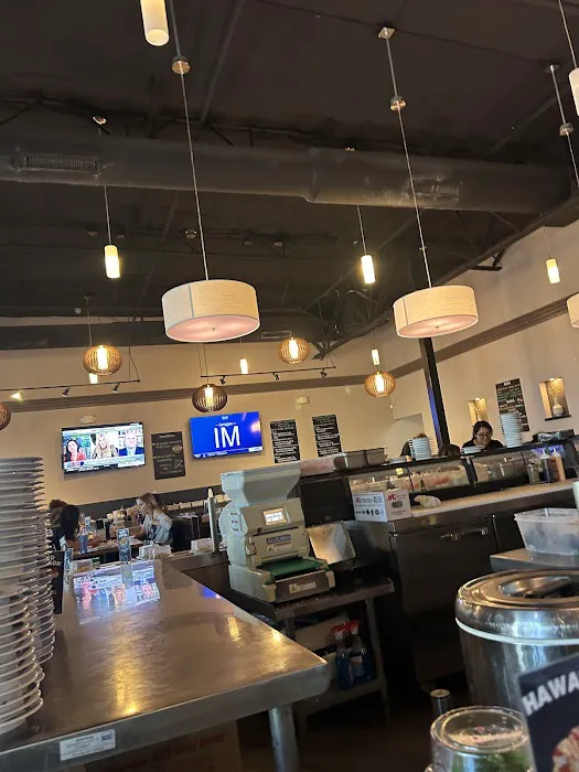 Yen Sushi & Revolving bar Picture 2