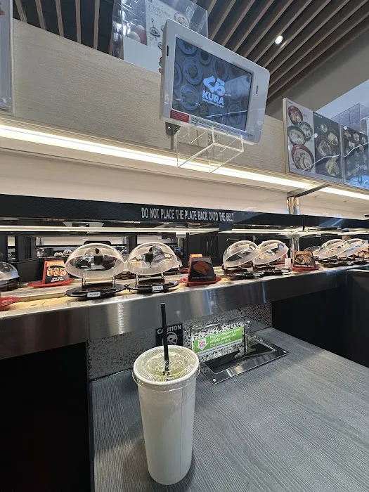 Kura Revolving Sushi Bar Picture 2