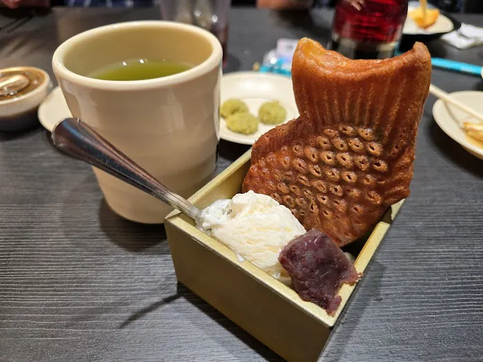 Kura Revolving Sushi Bar Picture 5