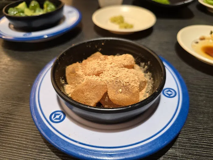 Kura Revolving Sushi Bar Picture 7
