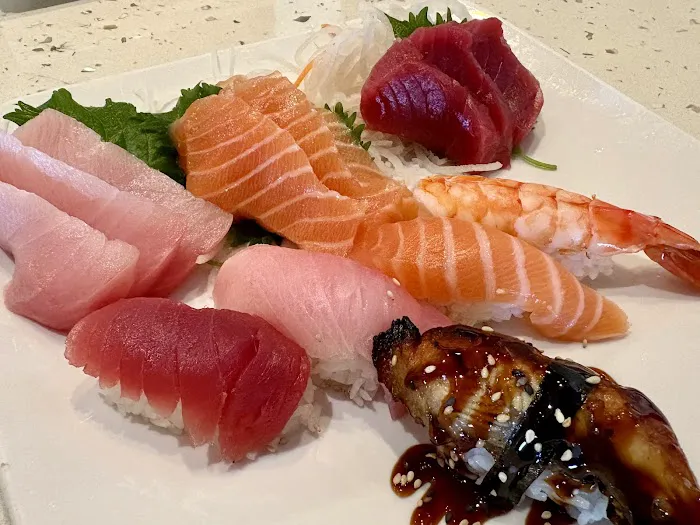 Pure Sushi Picture 6