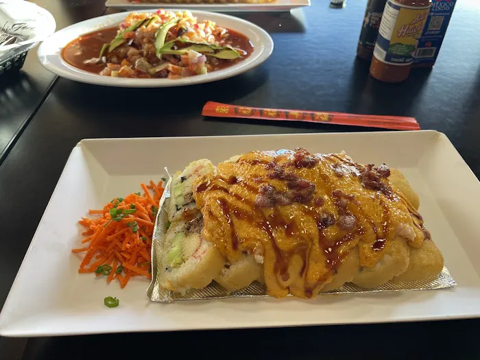 Sushi Gon Estilo Sinaloa - Mariscos Picture 1