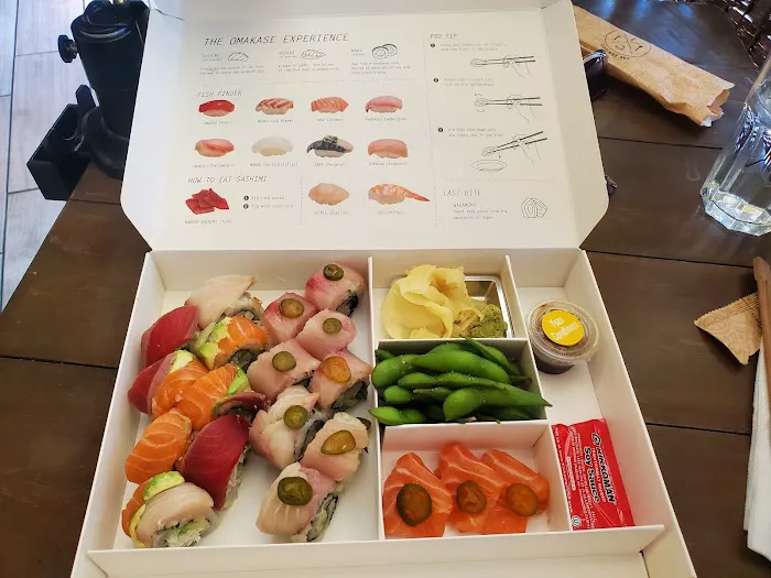 YUZU OMAKASE SUSHI Picture 6