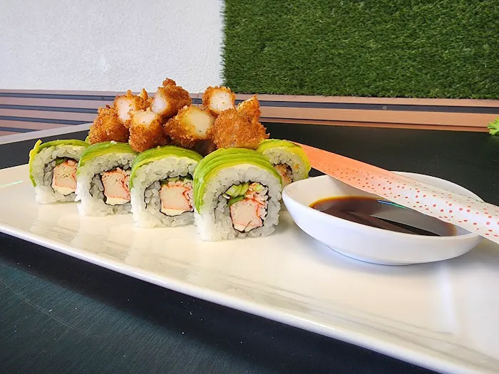 SUSHI ANTOJITOS el kike Picture 2