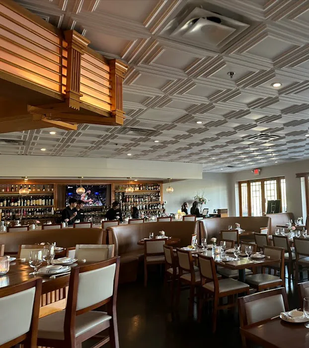 SWAN Sushi Seafood Bar Picture 7