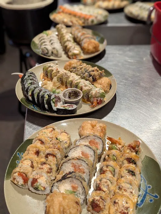 Nakama Sushi Restaurant & Lounge Picture 2