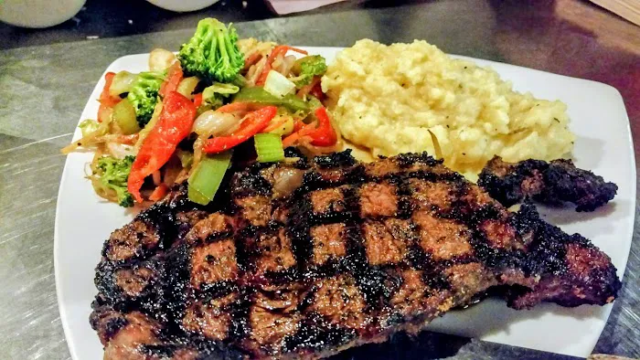 Nakama Sushi Restaurant & Lounge Picture 4
