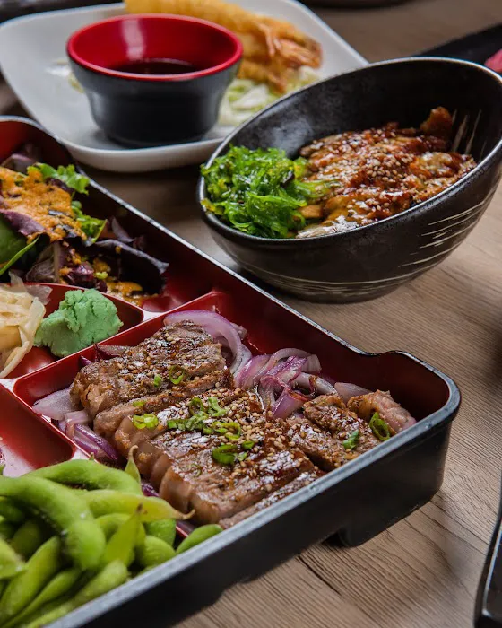 Yama Sushi & Asian Cuisine Picture 3