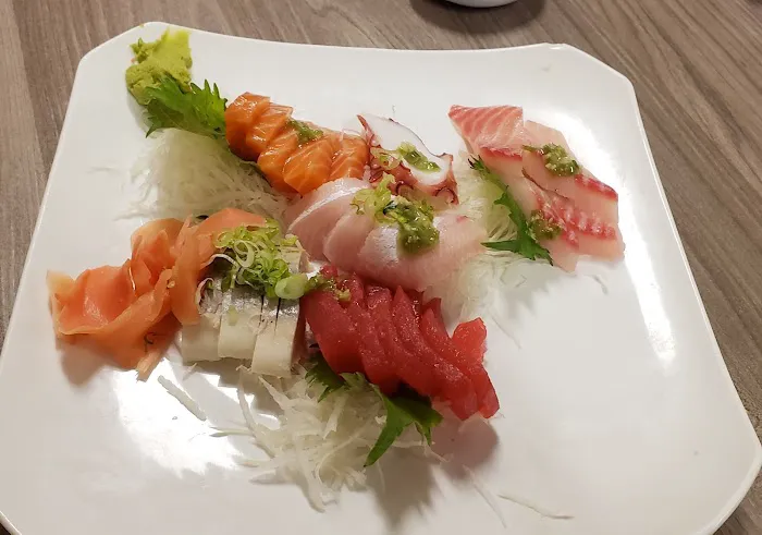 Nagoya Sushi Picture 3