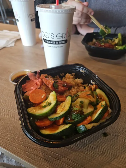 Yogis Grill Arrowhead Picture 5