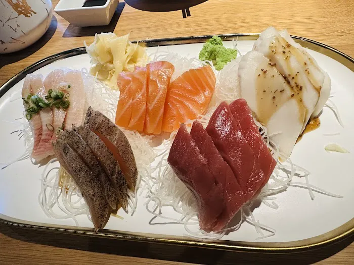 Sully's Erumi Sushi Picture 7