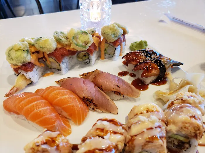 Squid Ink Sushi Bar - Peoria Picture 1