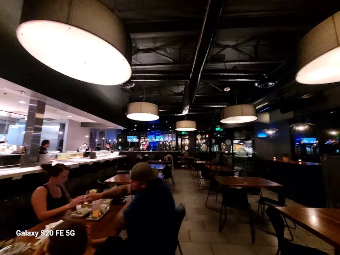 Squid Ink Sushi Bar - Peoria Picture 5