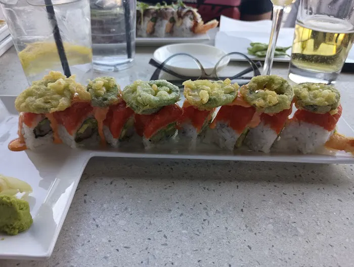 Squid Ink Sushi Bar - Peoria Picture 8