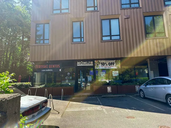 Momiji Sushi Restaurant - OHSU Picture 1