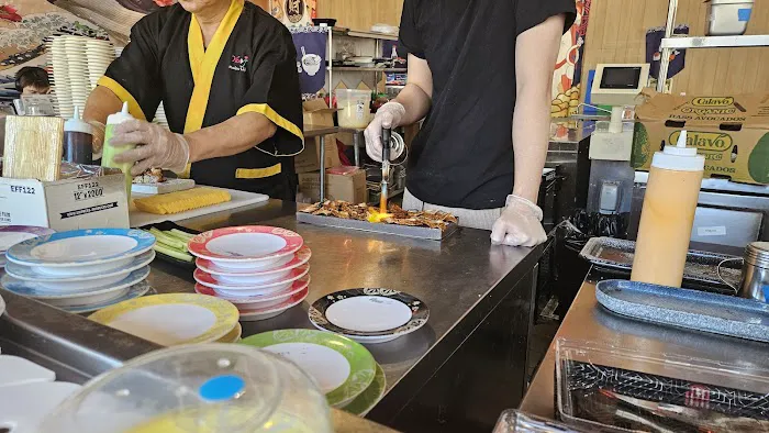 Hana Sushi and Izakaya Pearl Picture 4