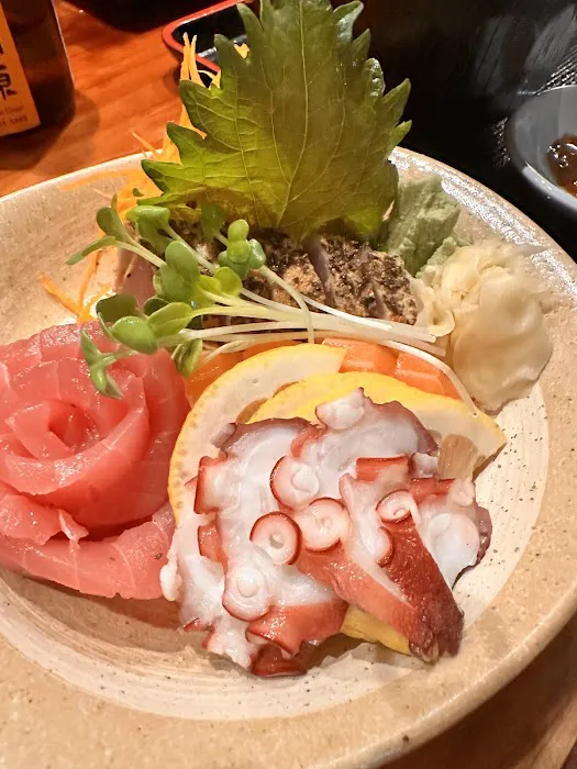 Yoko's Japanese Restaurant and Sushi Bar Picture 9