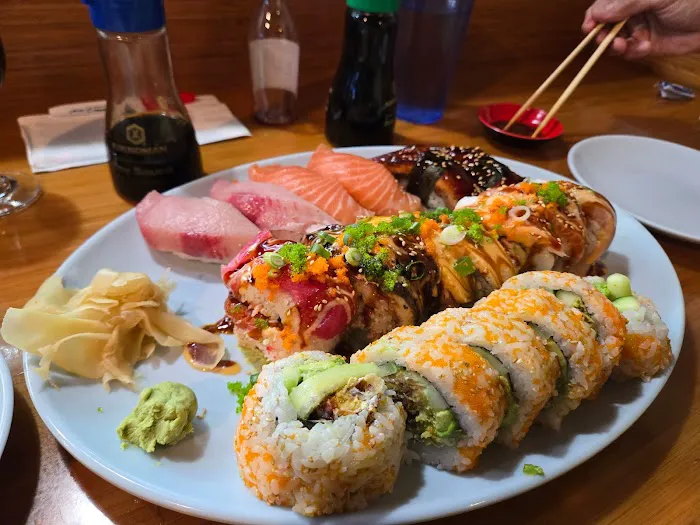 Saburos | Sushi House Restaurant Picture 3