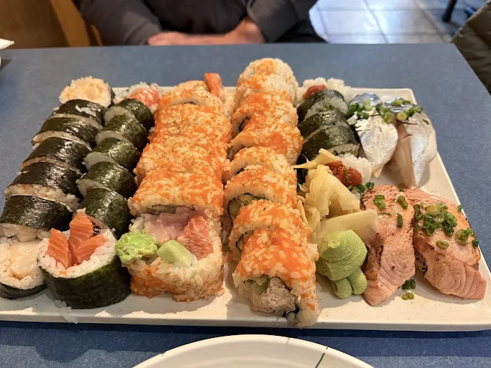 Saburos | Sushi House Restaurant Picture 9