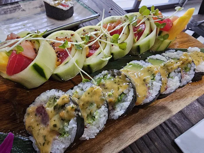 Poke Box Sushi Bar Picture 1