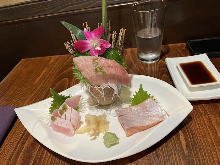 Yama Sushi & Sake Bar Picture 4
